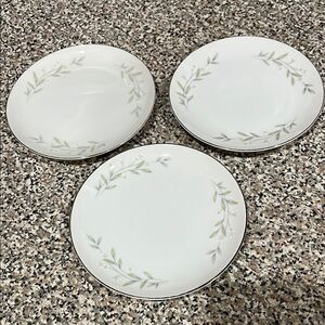 St Regis Japan White Silver Dinnerware 6 1/4 In Salad Dessert Leaf Pattern Set 3